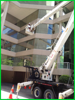 Cherry Picker Boom Lift Truck for Window Cleaning